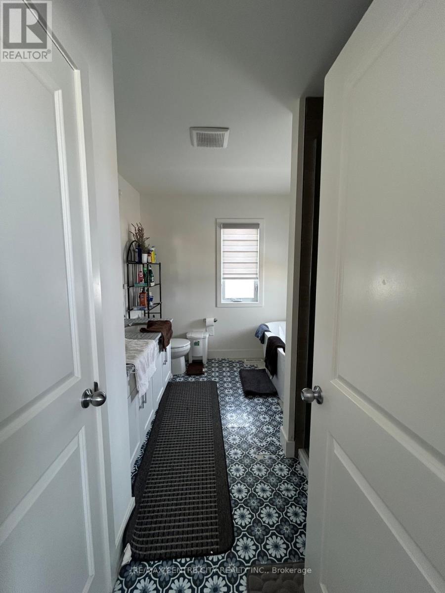 1520 Twilite Boulevard S, London North, Ontario  N6G 3P2 - Photo 7 - X13536370