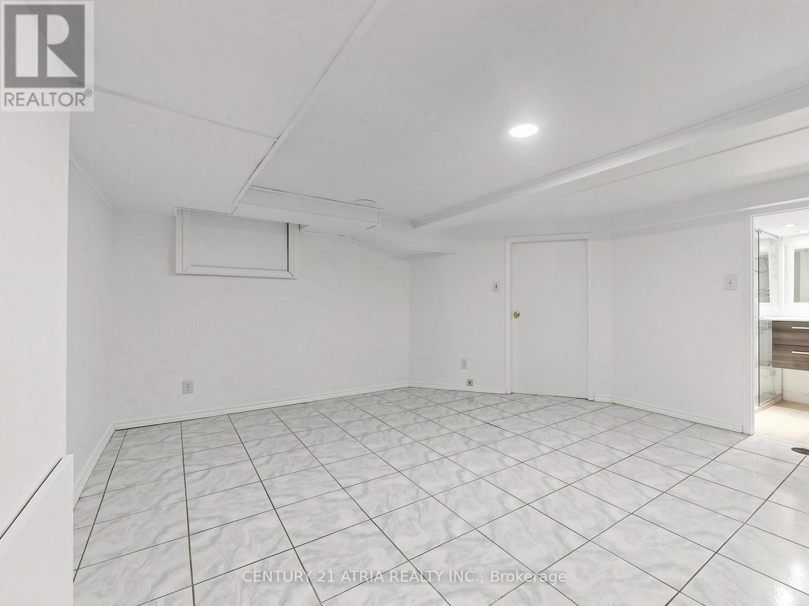 21 Mahoney Avenue, Toronto, Ontario M6M 2H5 - Photo 35 - W13571940