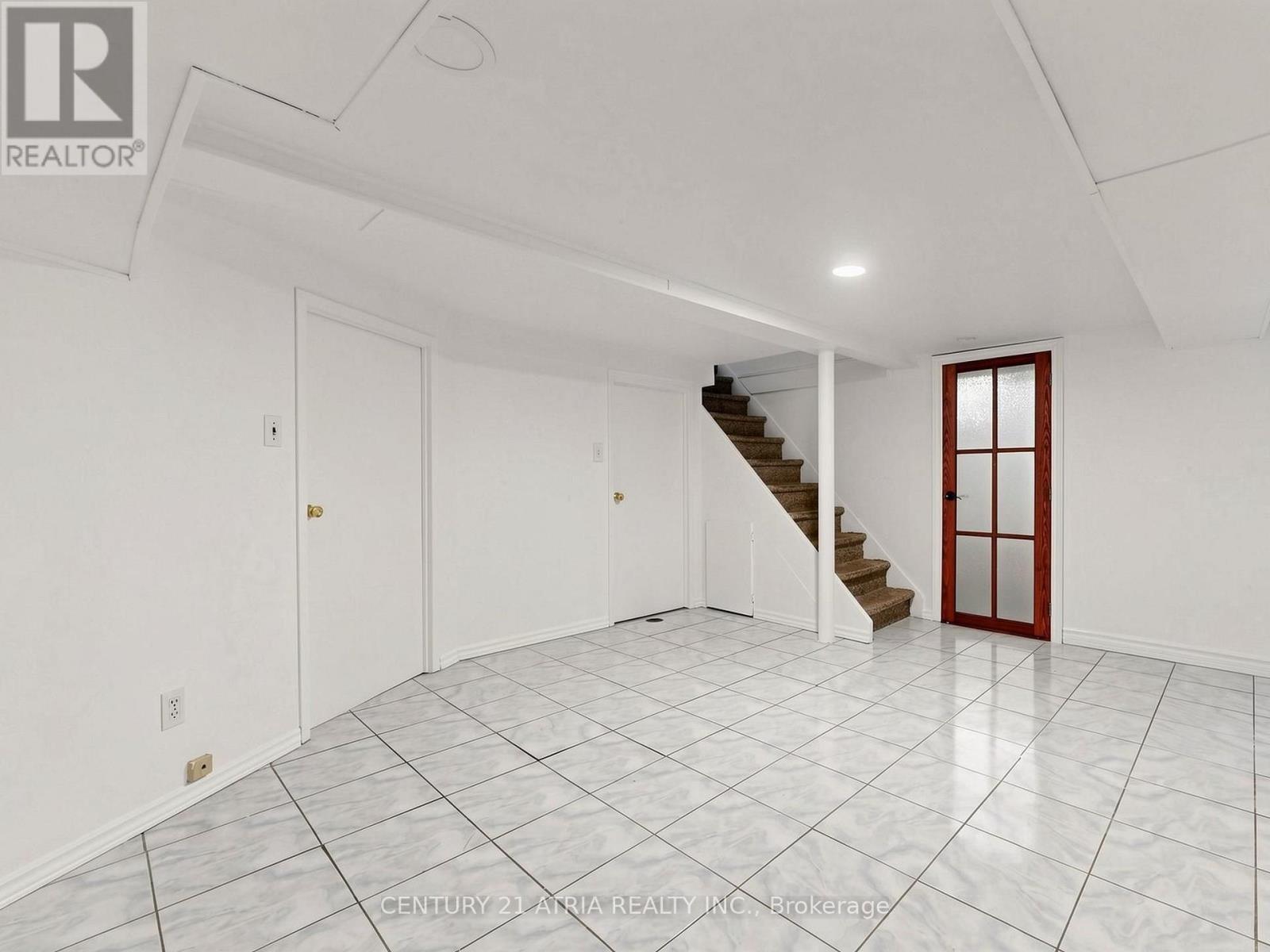 21 Mahoney Avenue, Toronto, Ontario M6M 2H5 - Photo 38 - W13571940