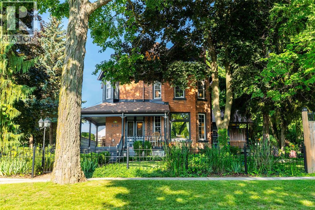 213 VIDAL STREET South, Sarnia, Ontario