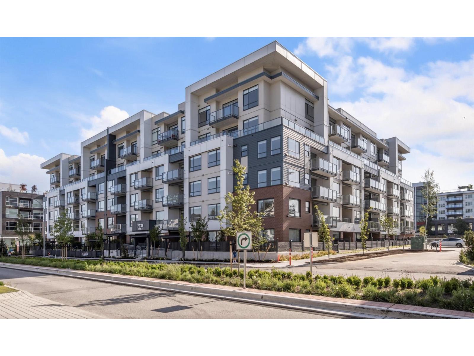 7936 206 STREET, Langley