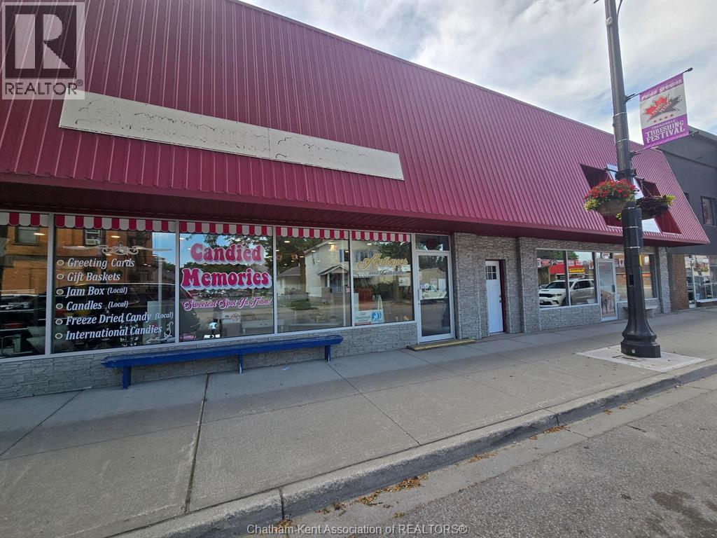 MLS# 26016885: 69/71 LONDON ROAD, Thamesville, Canada