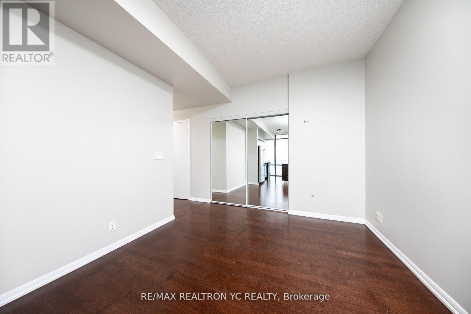 3510 - 832 Bay Street, Toronto, Ontario M5S 1Z6 - Photo 4 - C13572290