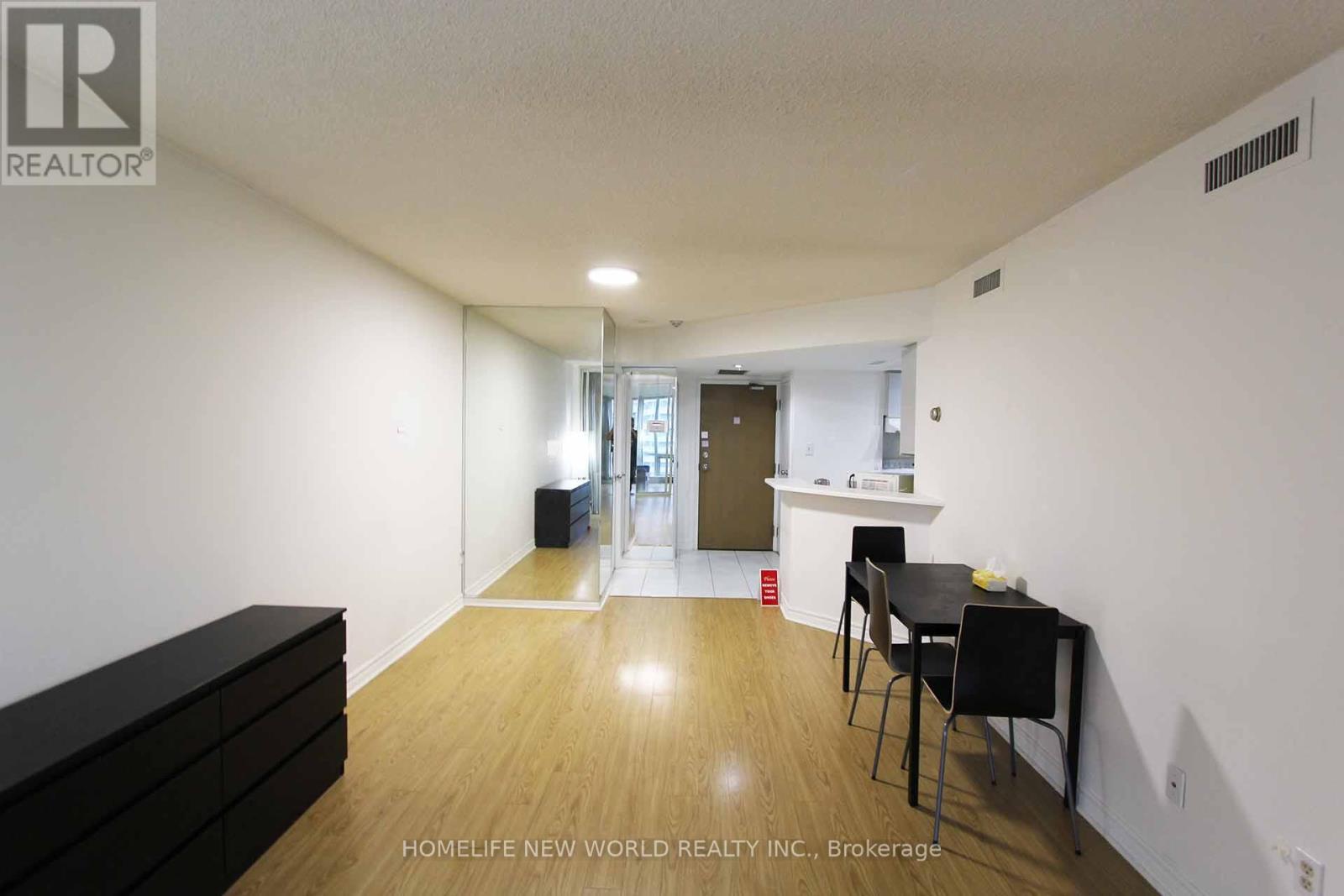 2012 - 1001 Bay Street, Toronto, Ontario M5S 3A6 - Photo 5 - C13572400