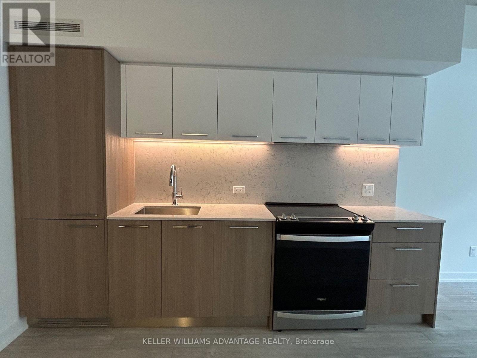 407 - 45 Baseball Place, Toronto, Ontario  M4M 0H1 - Photo 3 - E13572444