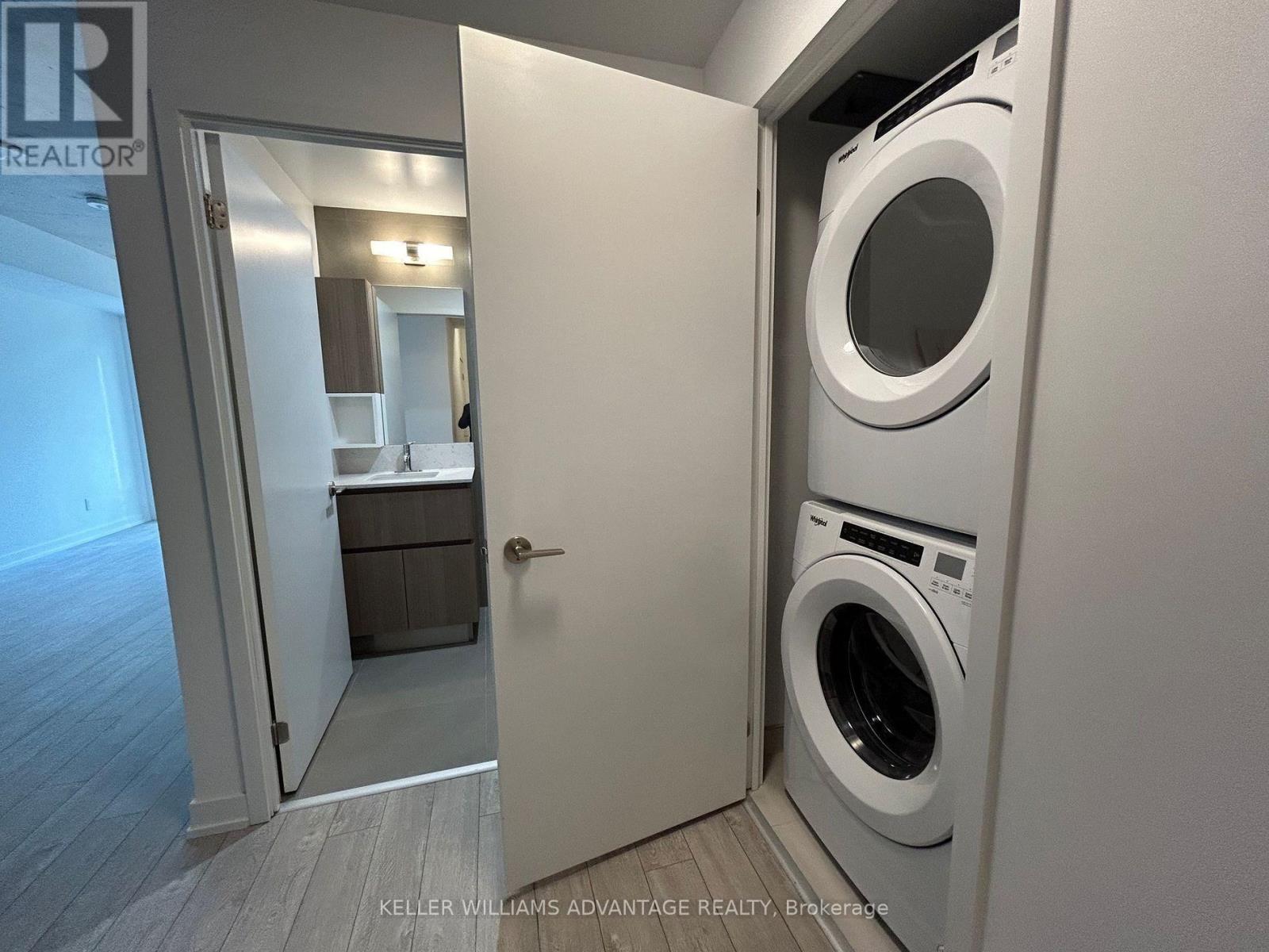 407 - 45 Baseball Place, Toronto, Ontario  M4M 0H1 - Photo 6 - E13572444