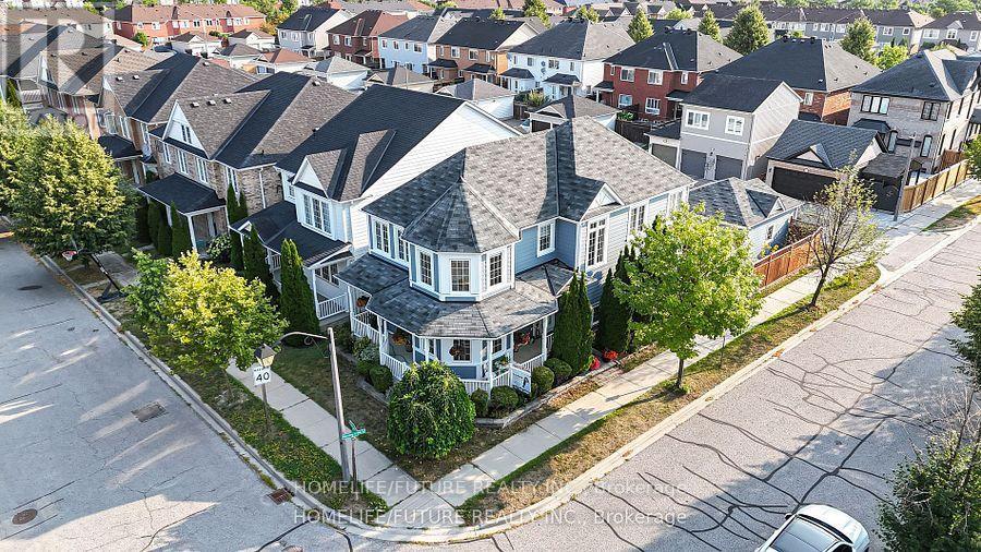 1 CAPOGNA STREET, Markham (Cornell)