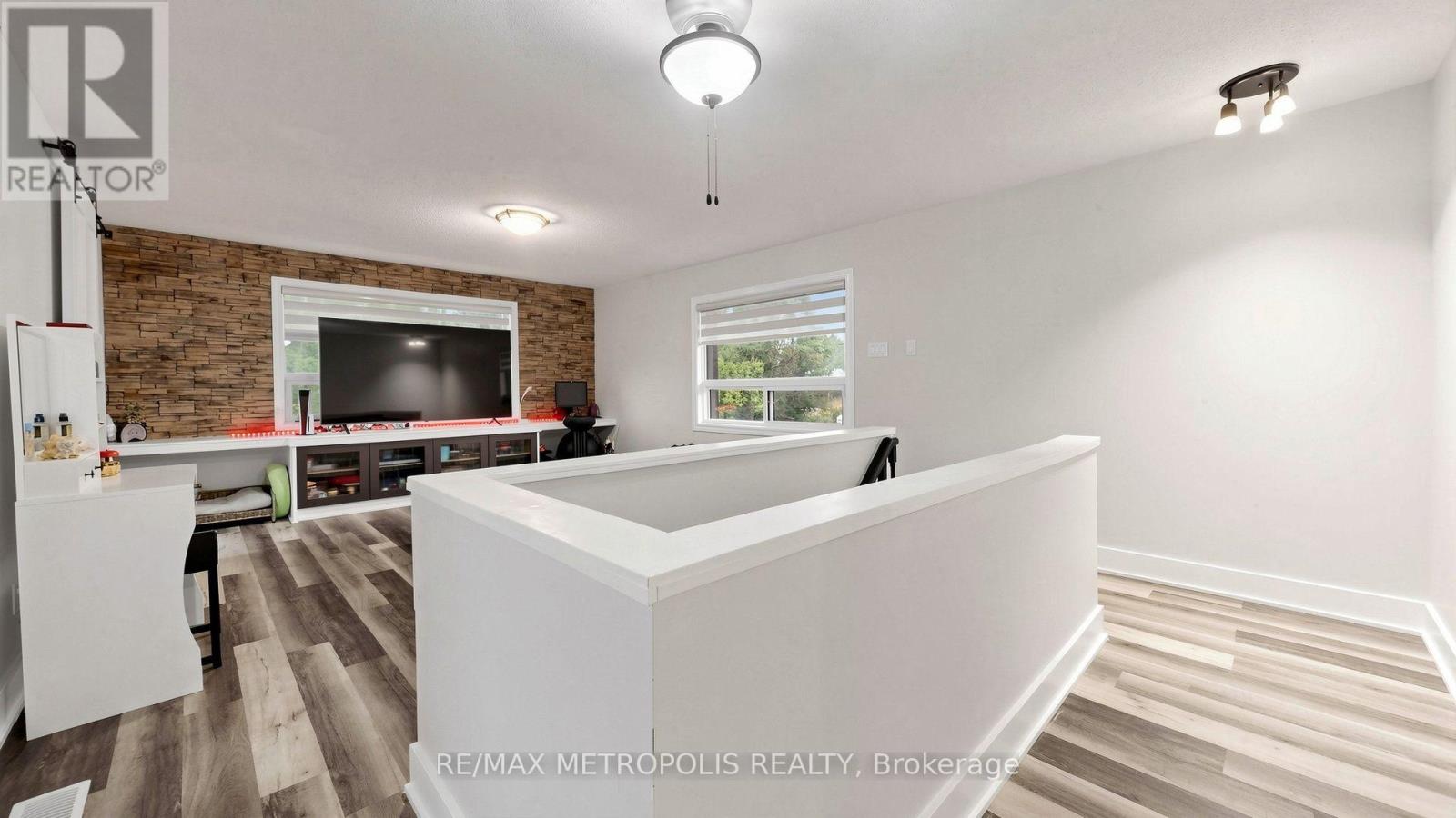 2739 Ireton Street E, Innisfil, Ontario  L9S 2J2 - Photo 19 - N13572416