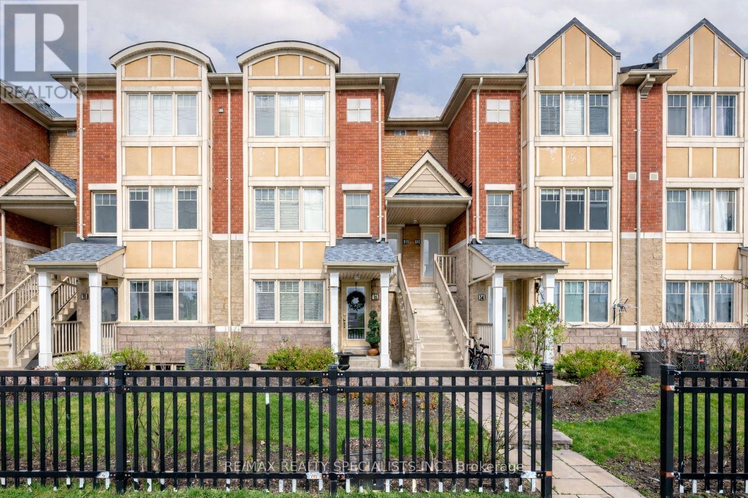 16 - 3975 EGLINTON AVENUE W, Mississauga (Churchill Meadows)