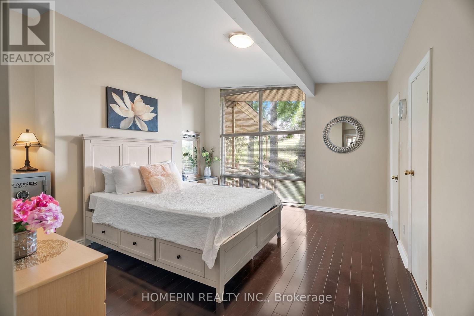 25 Grovetree Road, Toronto, Ontario  M9V 2Y3 - Photo 17 - W13572466