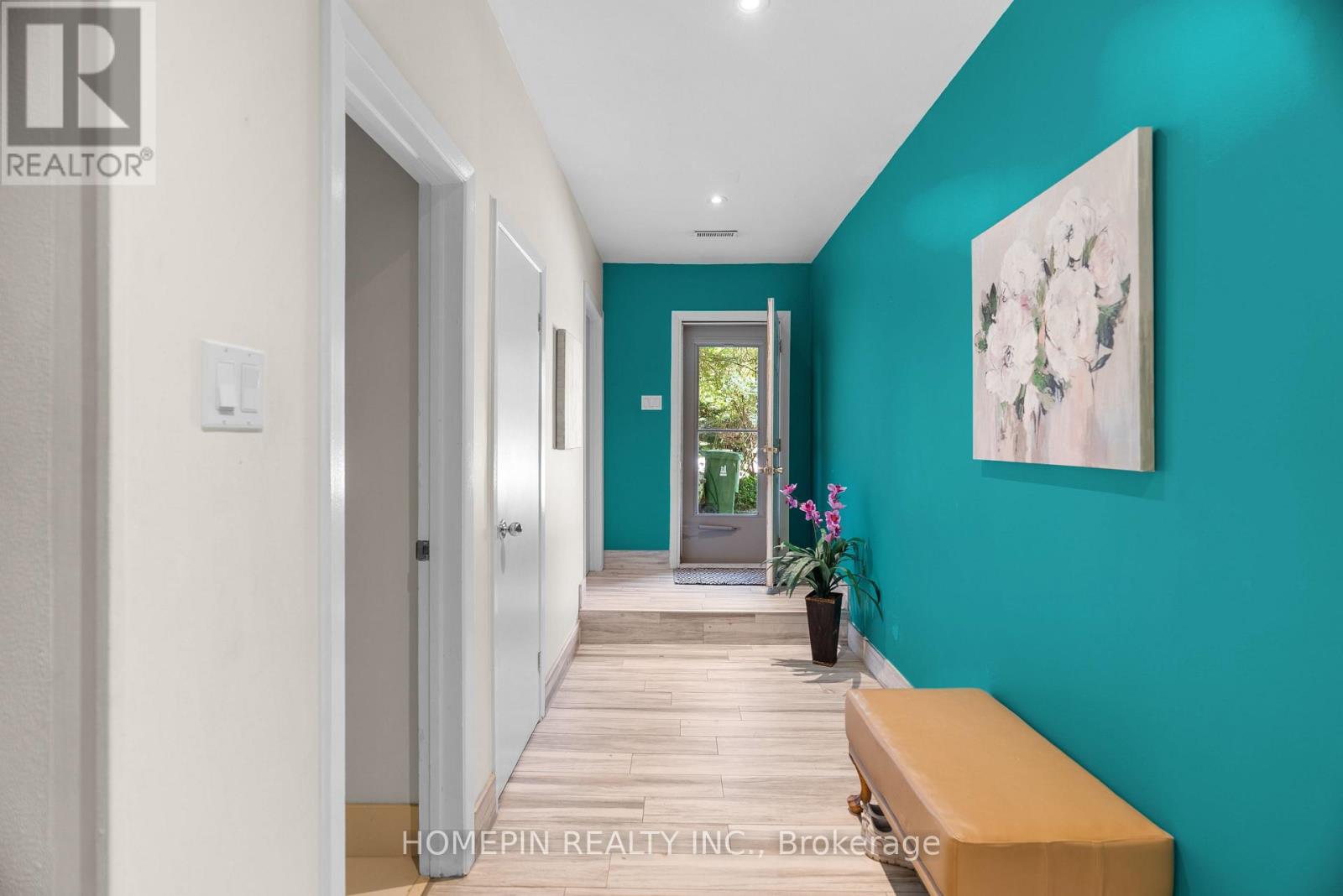 25 Grovetree Road, Toronto, Ontario  M9V 2Y3 - Photo 30 - W13572466