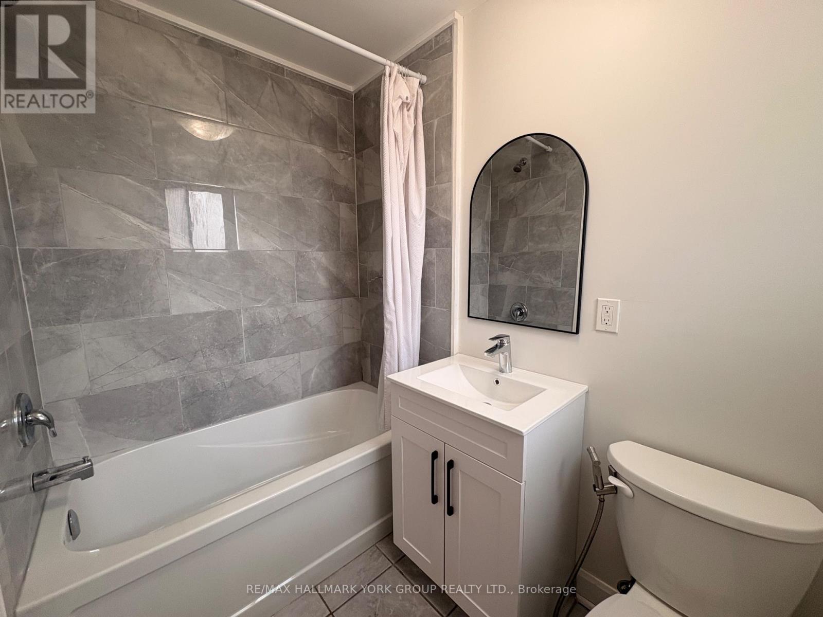 72 Churchill Street, St. Catharines, Ontario  L2S 2P5 - Photo 13 - X13572410