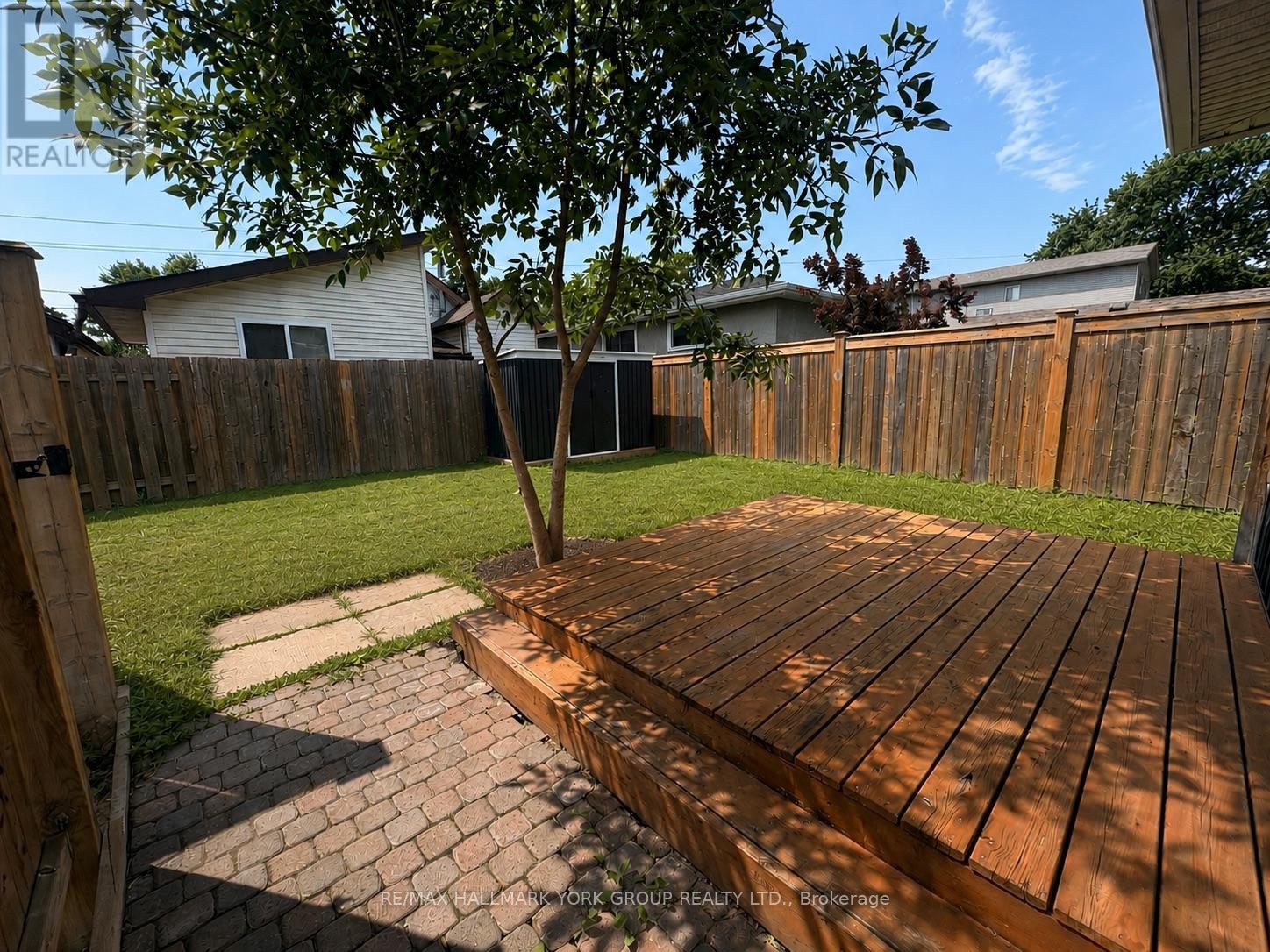 72 Churchill Street, St. Catharines, Ontario  L2S 2P5 - Photo 3 - X13572410