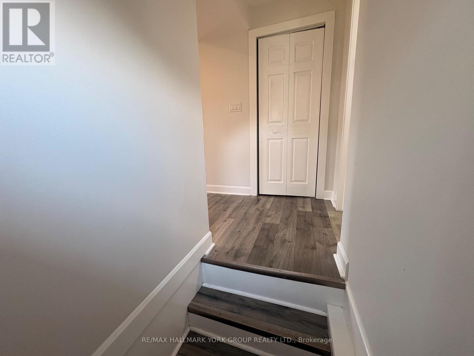 72 Churchill Street, St. Catharines, Ontario  L2S 2P5 - Photo 4 - X13572410