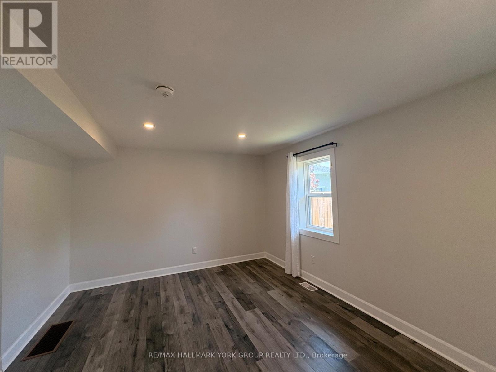 72 Churchill Street, St. Catharines, Ontario  L2S 2P5 - Photo 5 - X13572410
