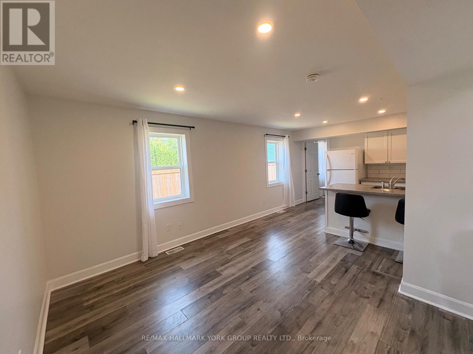 72 Churchill Street, St. Catharines, Ontario  L2S 2P5 - Photo 6 - X13572410