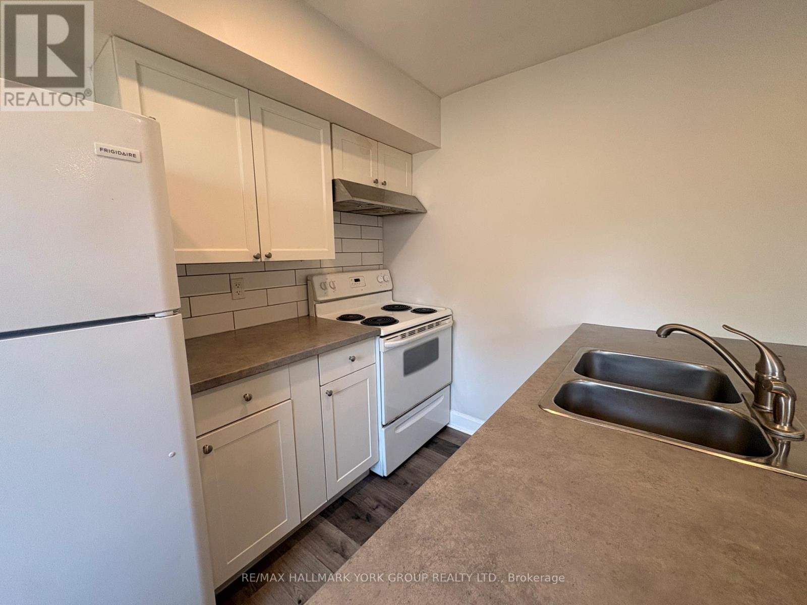 72 Churchill Street, St. Catharines, Ontario  L2S 2P5 - Photo 8 - X13572410