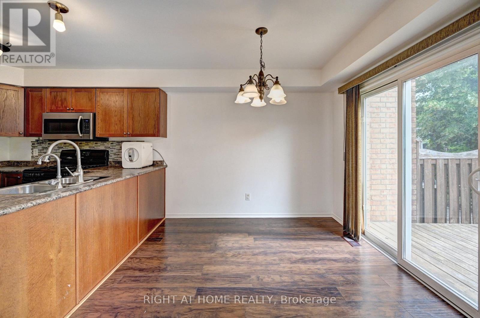 760 Paris Boulevard, Waterloo, Ontario  N2T 2Y1 - Photo 5 - X13572494