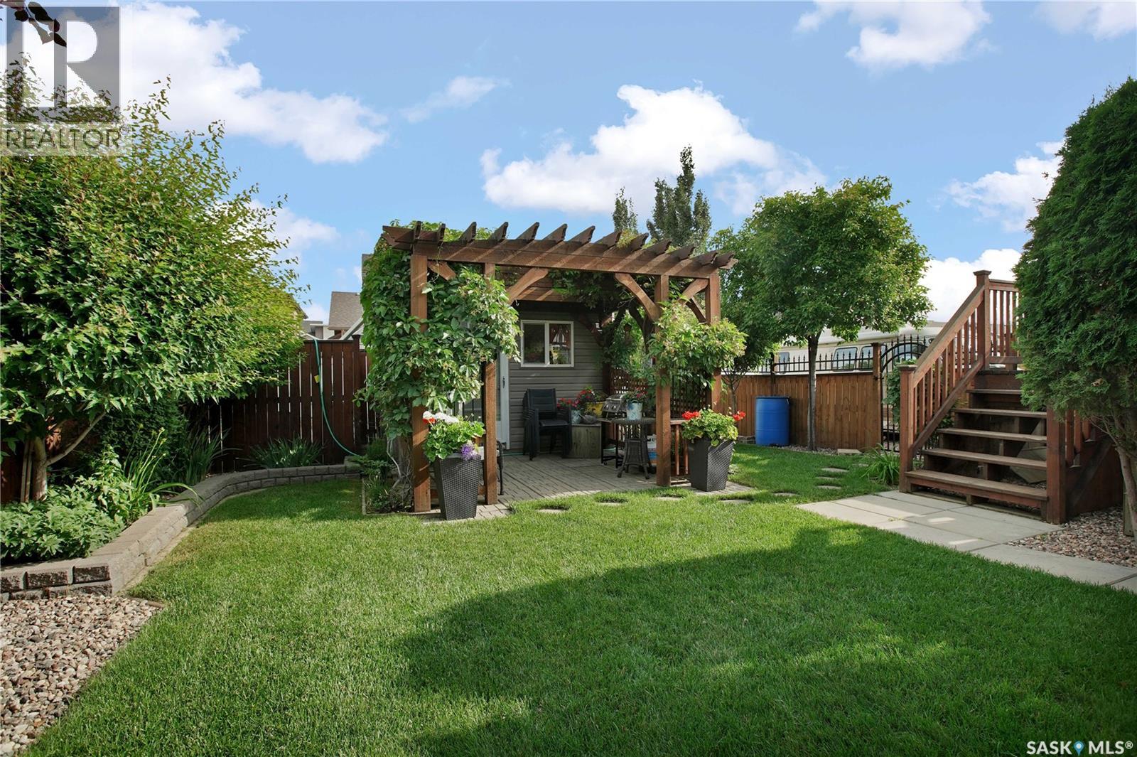 412 Lyle Crescent, Warman, Saskatchewan  S0K 4S1 - Photo 2 - SK042574