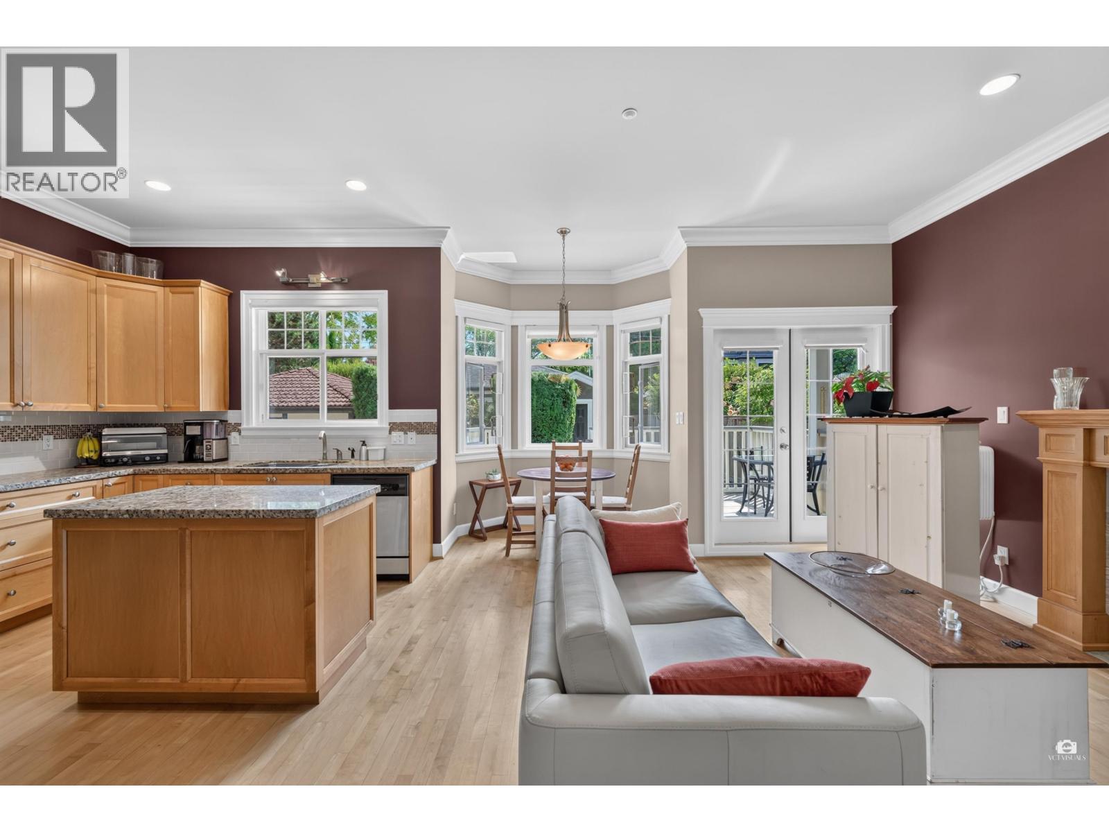 Listing image 11