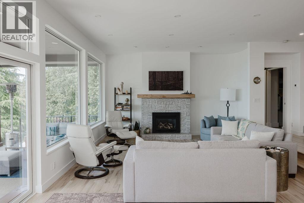 6889 Island View Road, Sechelt, British Columbia  V7Z 0T2 - Photo 16 - R3147008