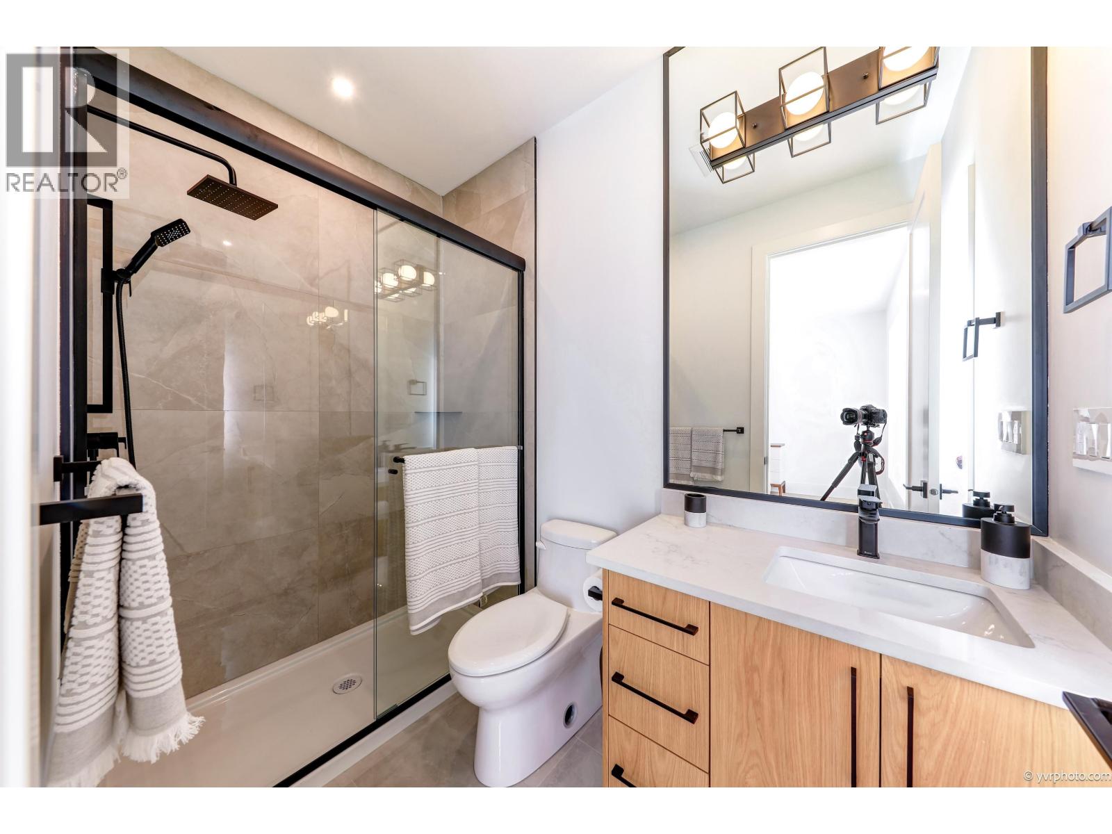 10460 Williams Road, Richmond, British Columbia  V7A 1H8 - Photo 5 - R3147025