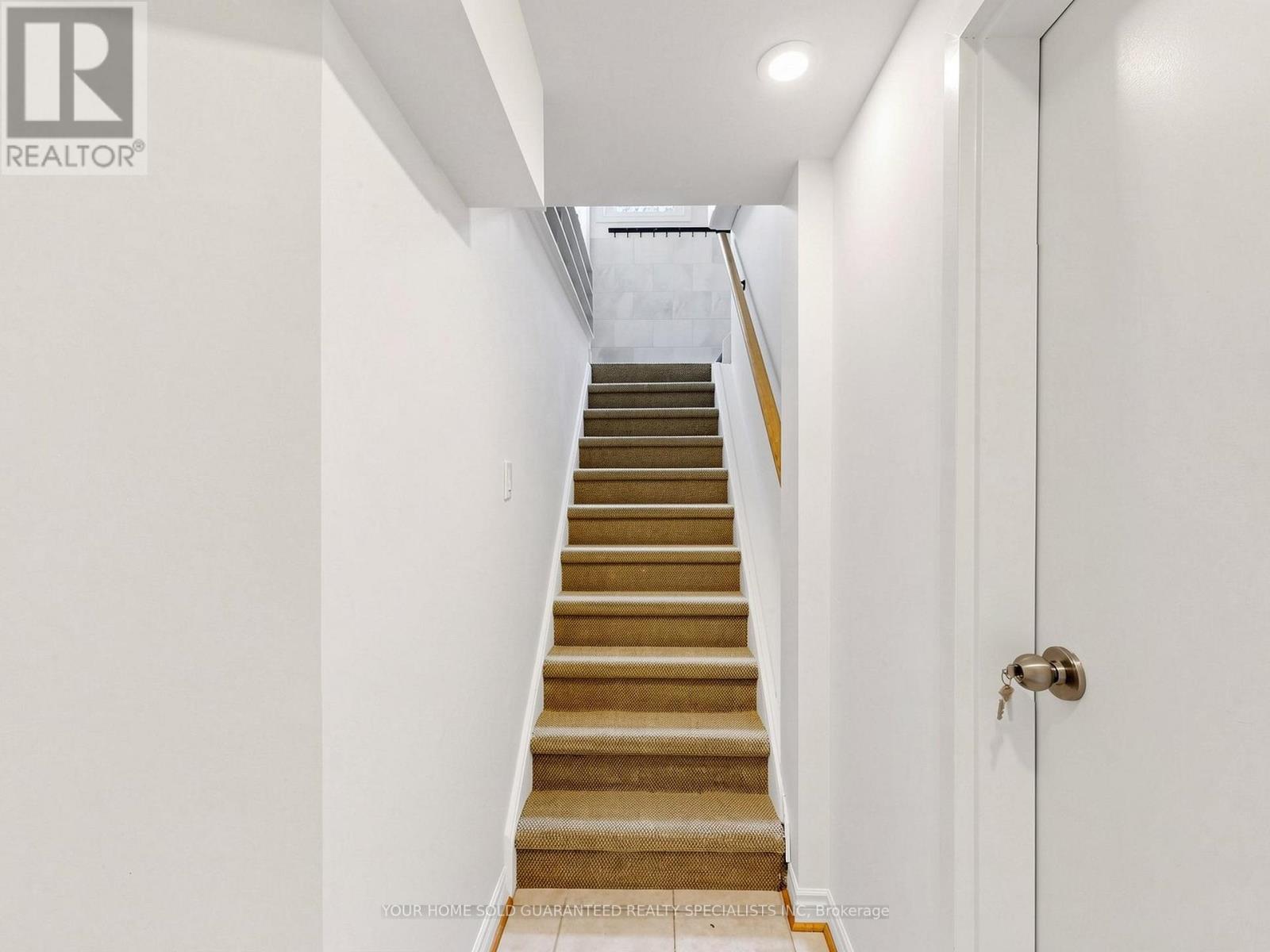 Lower Unit - 235 Caproni Drive, Vaughan, Ontario  L6A 1X7 - Photo 10 - N13501576