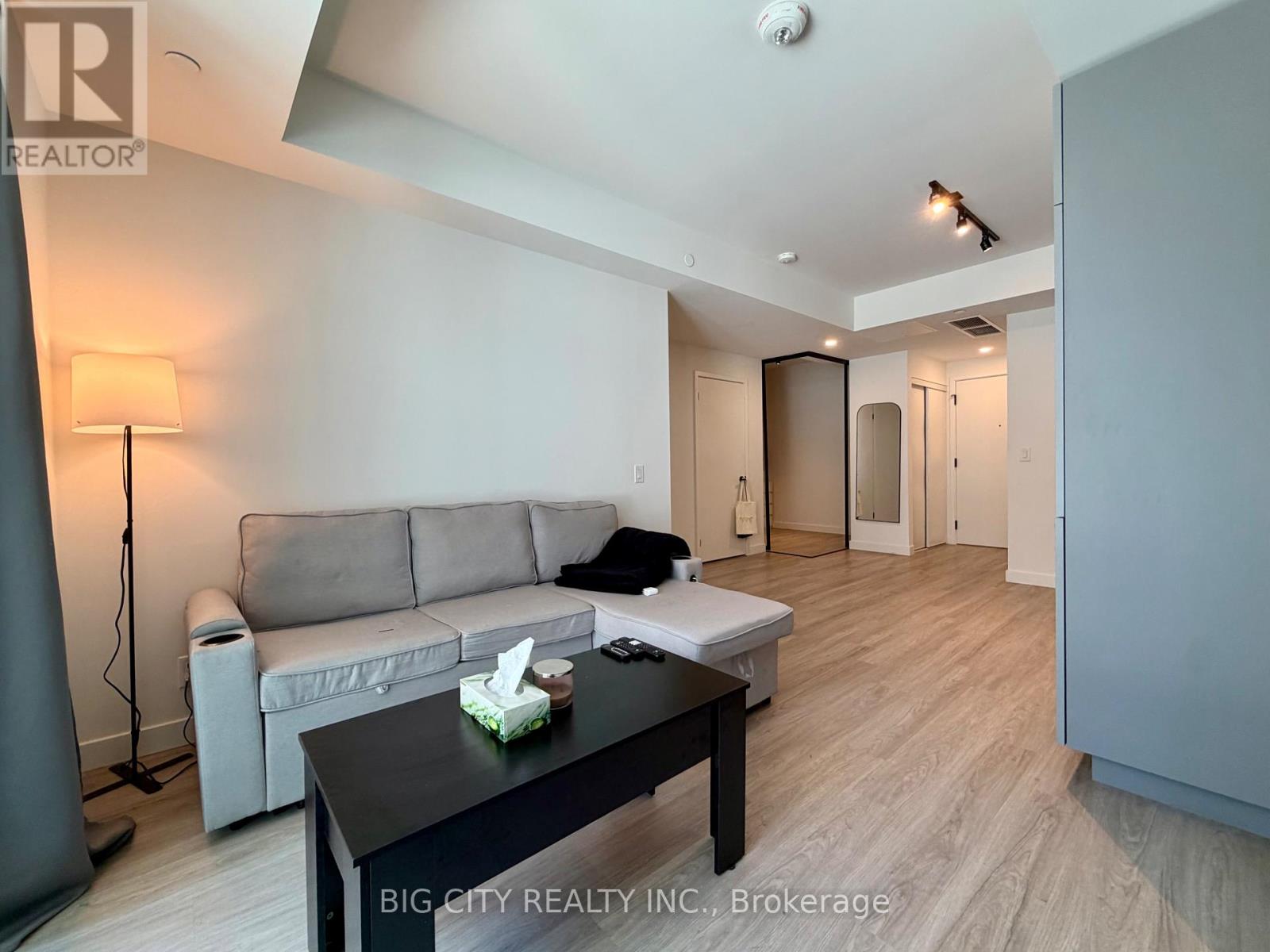 341 - 1050 EASTERN AVENUE - Photo 7