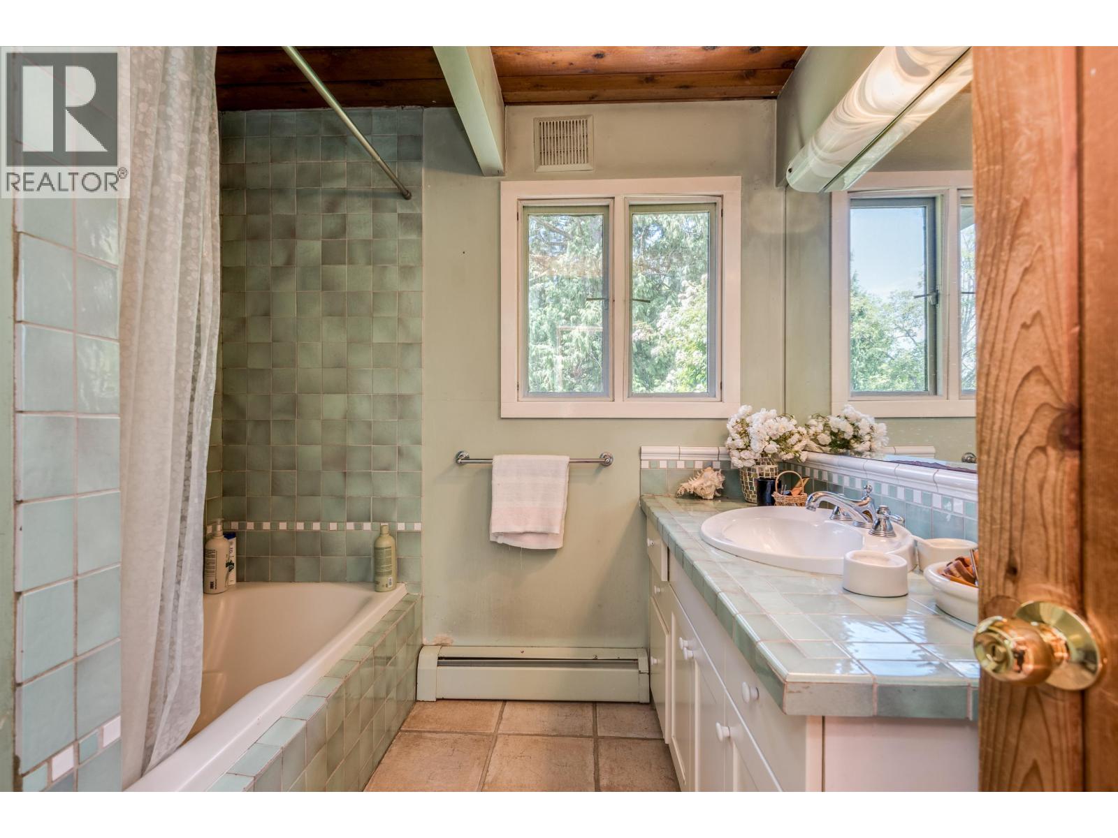 1764 Ottawa Place, West Vancouver, British Columbia  V7V 2T7 - Photo 19 - R3142162