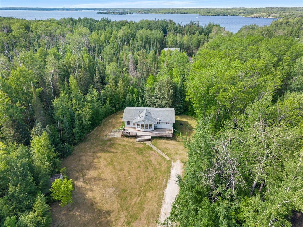 95 Still Cove Road, Alexander Rm, Manitoba  R0E 1A0 - Photo 5 - 202615658