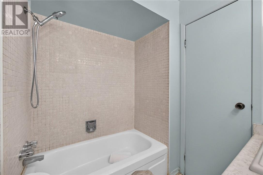1951 Rathburn Road E Unit# 26, Mississauga, Ontario  L4W 2N9 - Photo 29 - 2129261