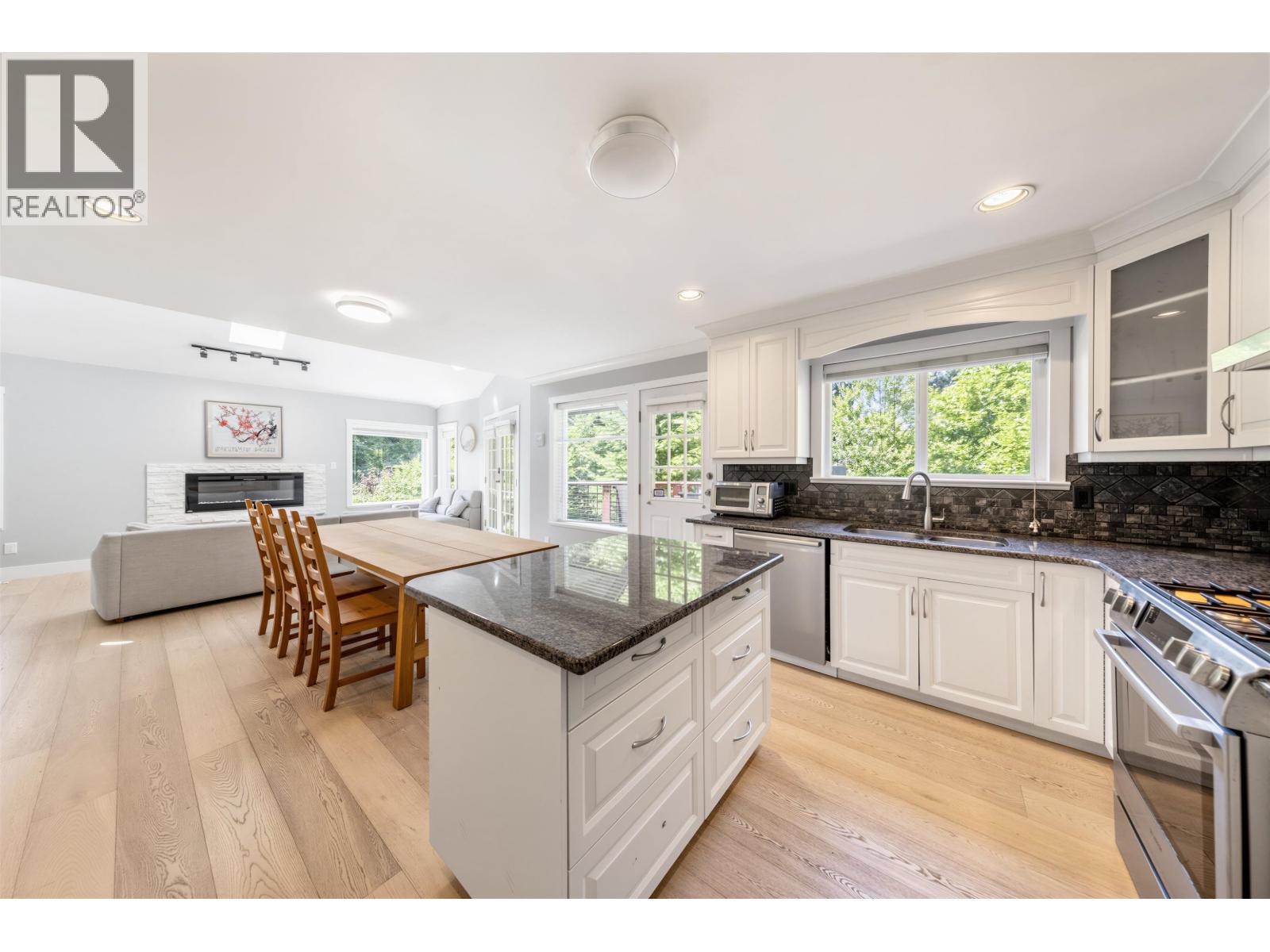 1788 Gordon Avenue, West Vancouver, British Columbia  V7V 1V3 - Photo 8 - R3147047