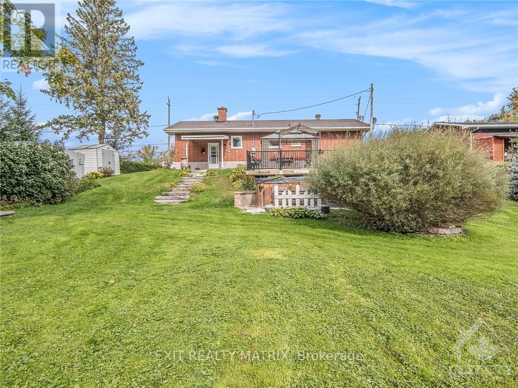 954 Notre Dame Street, Russell, Ontario  K0A 1W0 - Photo 23 - X13572774