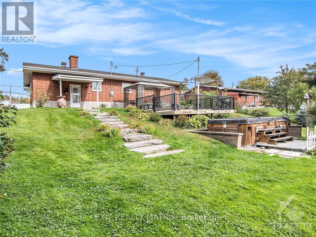 954 Notre Dame Street, Russell, Ontario  K0A 1W0 - Photo 24 - X13572774