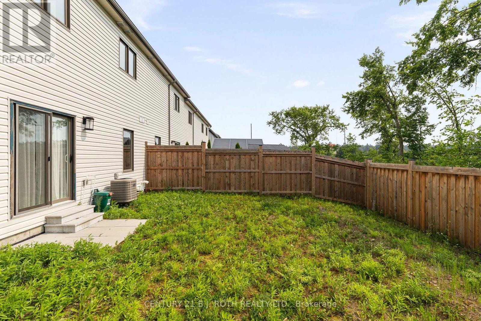 24 Brown Bear Street, Barrie, Ontario  L9J 0H8 - Photo 30 - S13570436