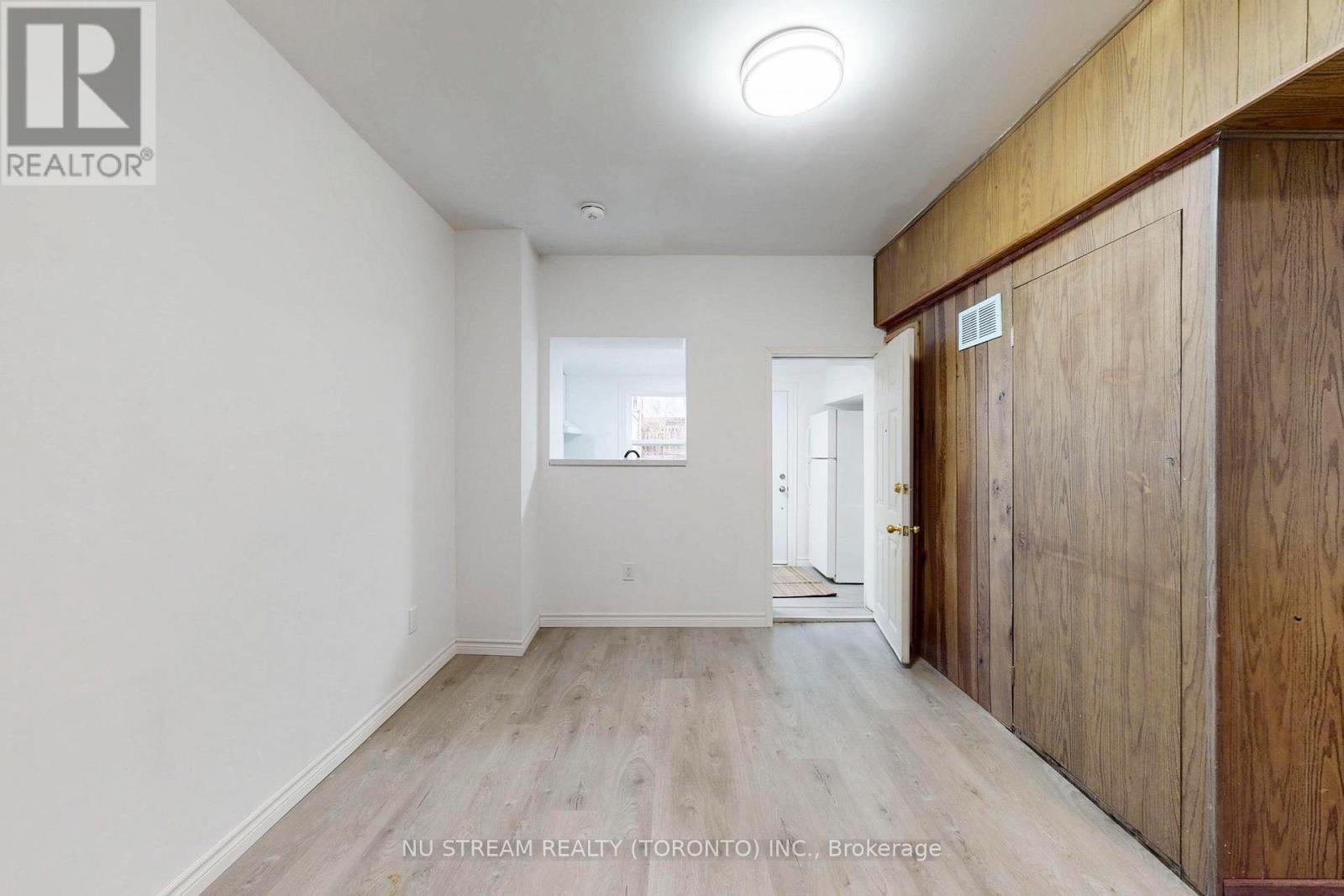 Lower Unit - 393 Jones Avenue, Toronto, Ontario  M4J 3G5 - Photo 4 - E13572726