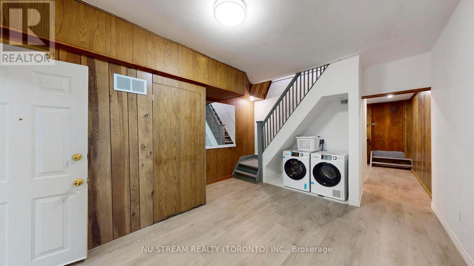 Lower Unit - 393 Jones Avenue, Toronto, Ontario  M4J 3G5 - Photo 7 - E13572726