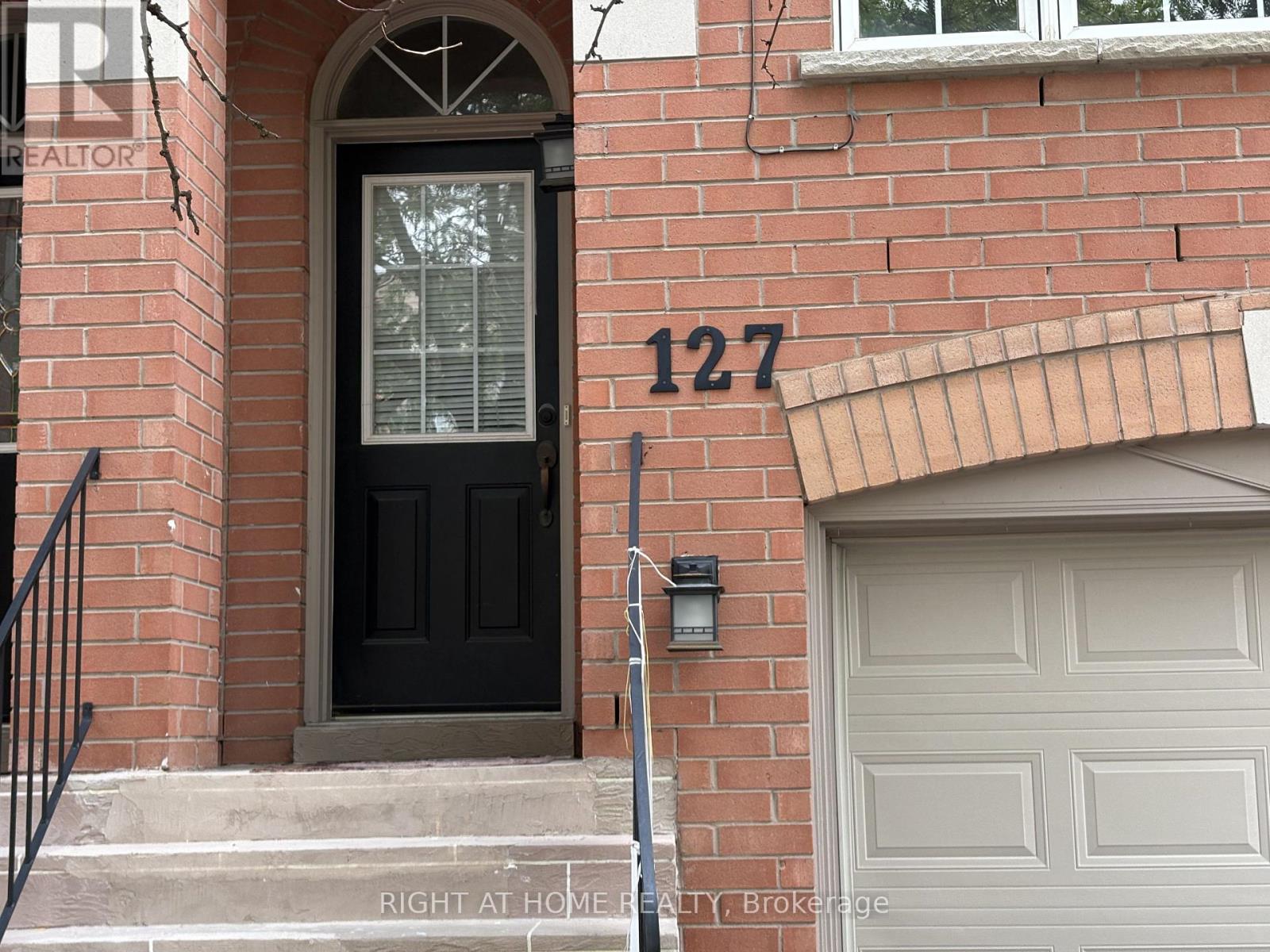 127 - 5030 HEATHERLEIGH AVENUE, Mississauga (East Credit)