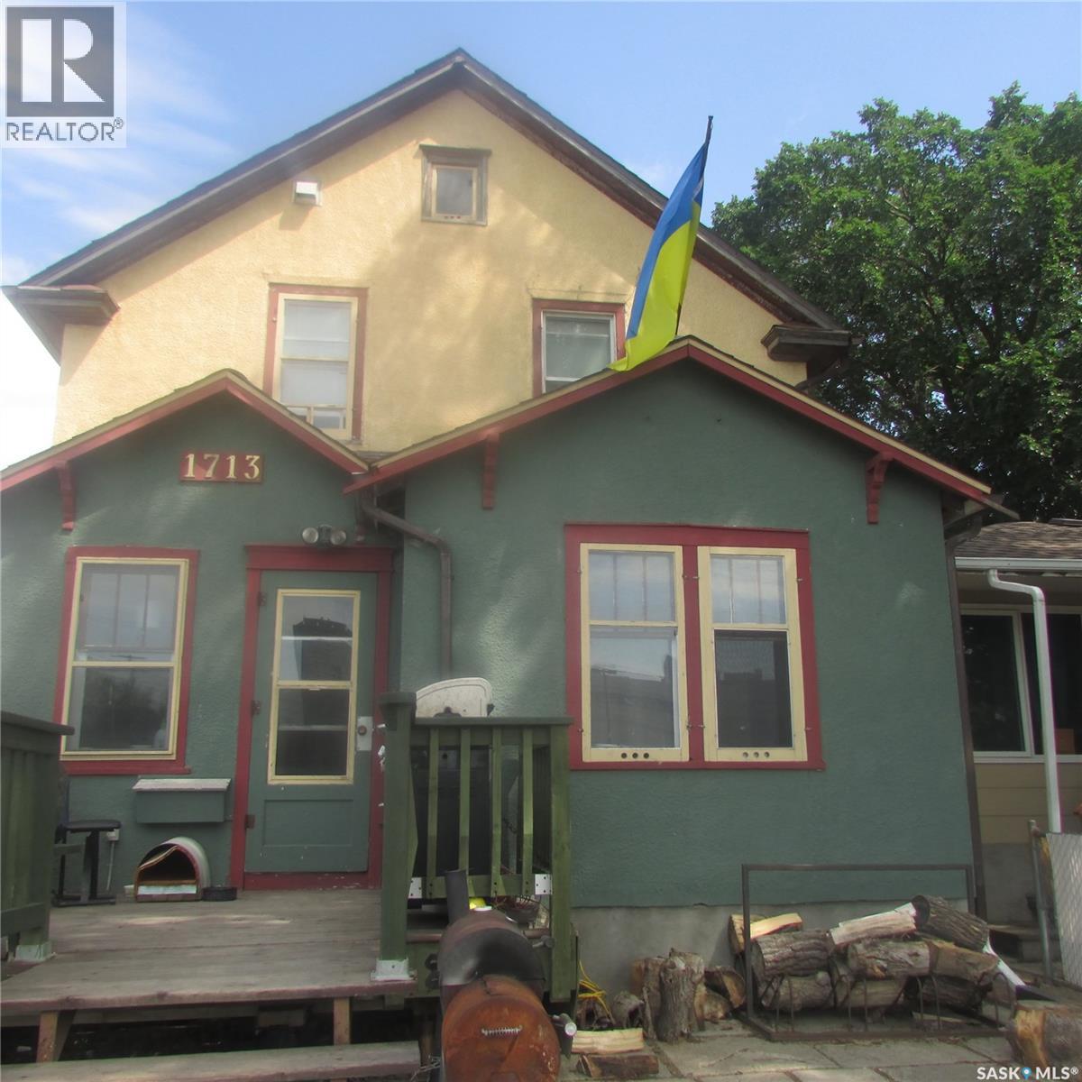 1713 St John Street, Regina, Saskatchewan  S4P 1R8 - Photo 1 - SK042810