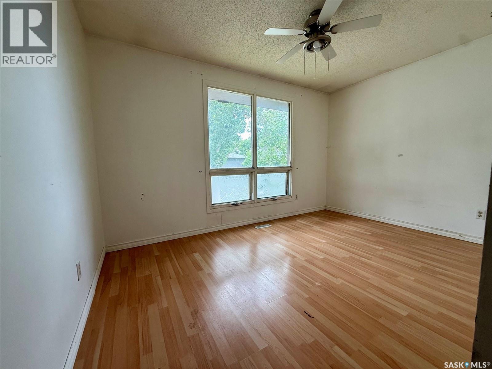 90 Turner Crescent, Regina, Saskatchewan  S4N 4P6 - Photo 6 - SK042549