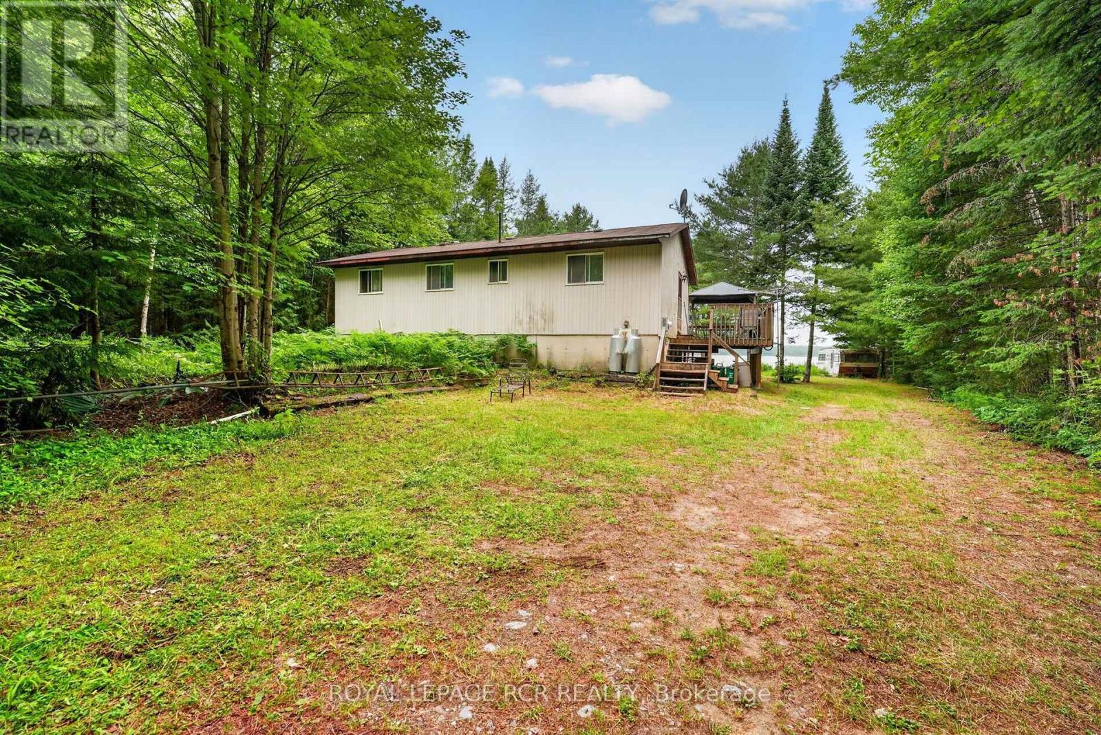 1101 Peter Road, Bracebridge, Ontario  P1L 1X3 - Photo 4 - X13572666