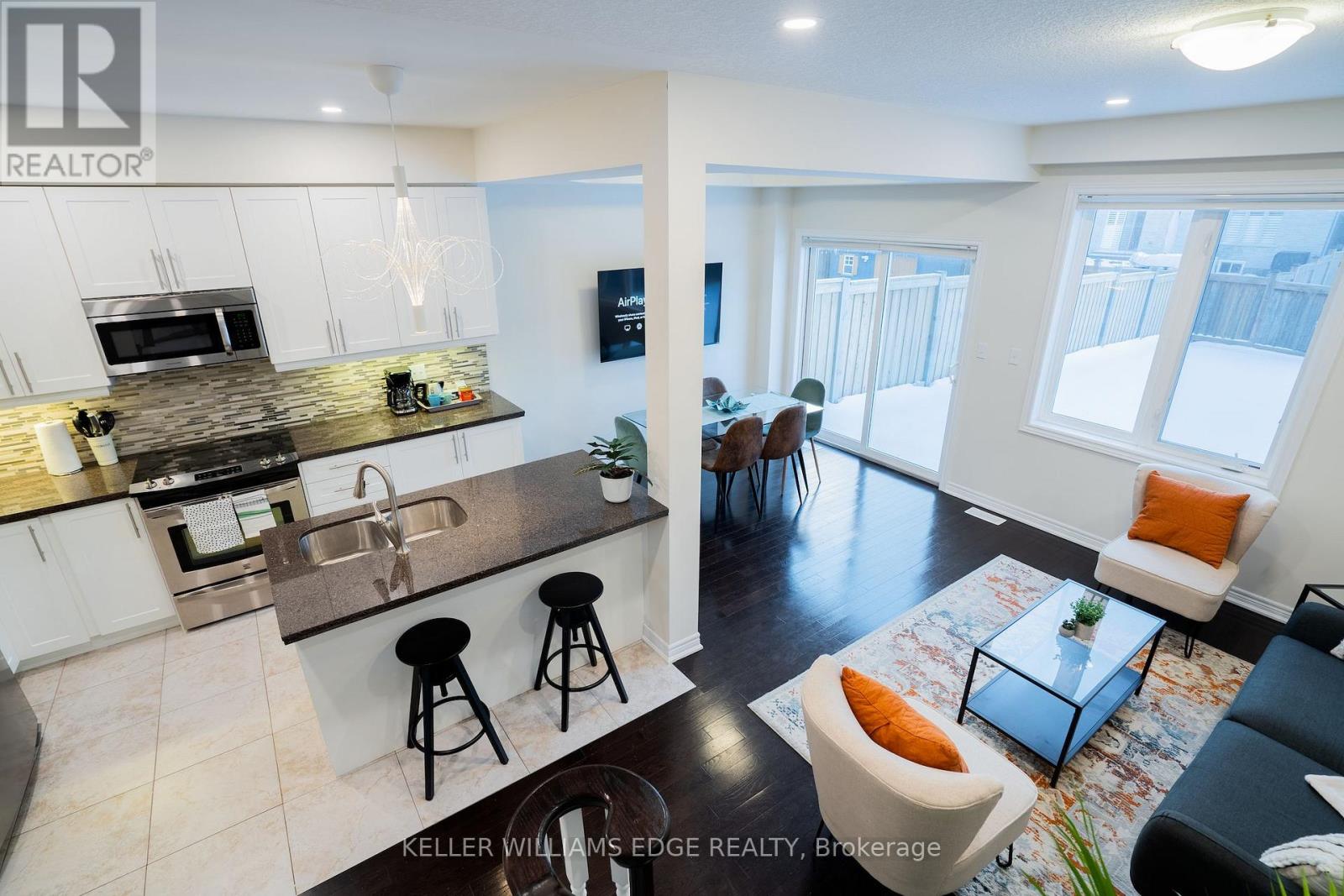 44 Medici Lane, Hamilton, Ontario  L9B 0G9 - Photo 8 - X13572830