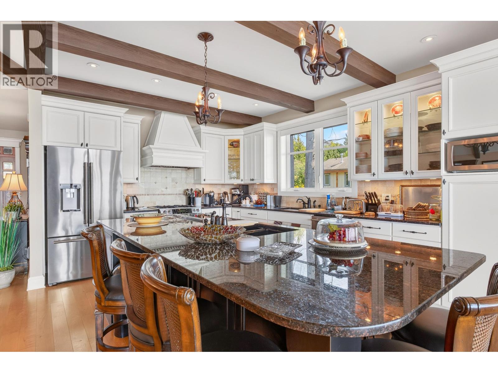 6001 Silverstone Lane, Sechelt, British Columbia  V7Z 0T8 - Photo 10 - R3147083