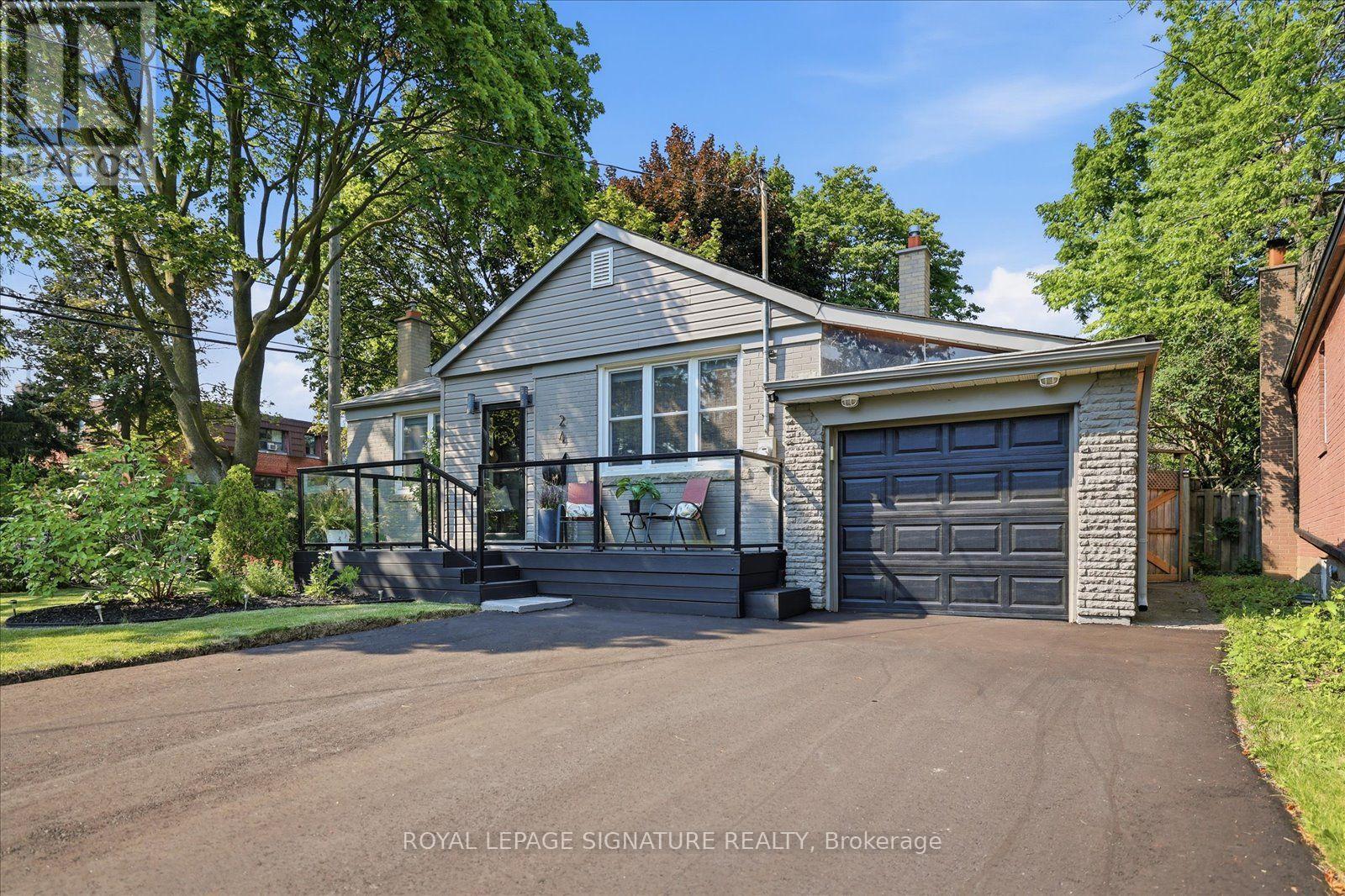 24 LATHAM AVENUE, Toronto (Birchcliffe-Cliffside)