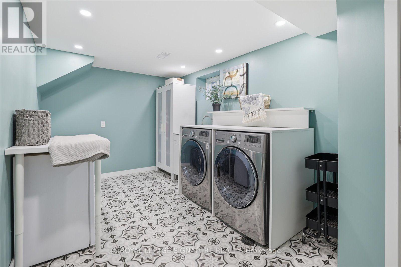 24 Latham Avenue, Toronto, Ontario  M1N 1M8 - Photo 27 - E13563382