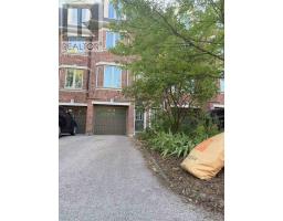 142 HALL STREET, Richmond Hill, Ontario