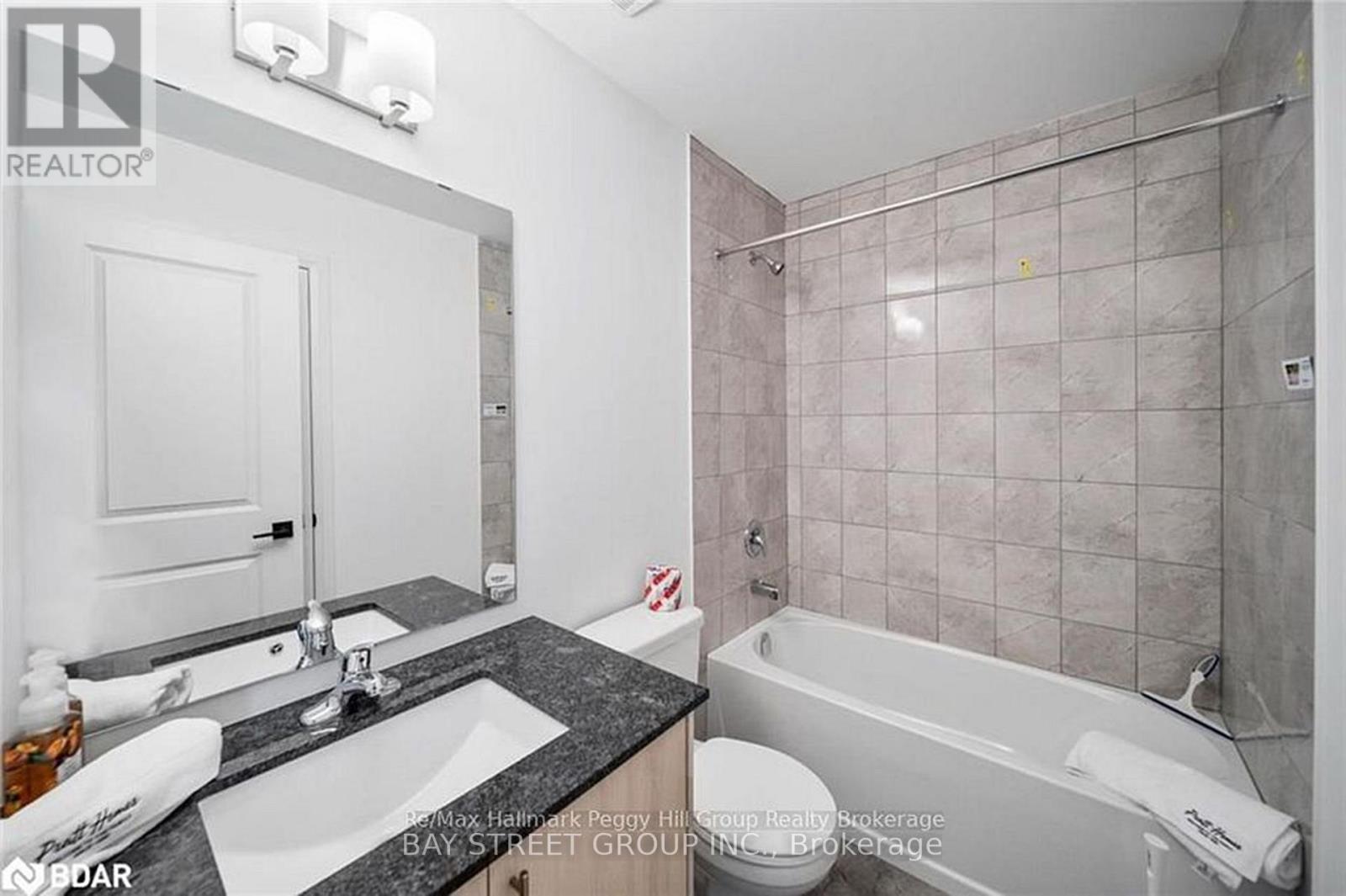 27 Fairlane Avenue, Barrie (Painswick South), Ontario  L9J 0N1 - Photo 10 - S13572982