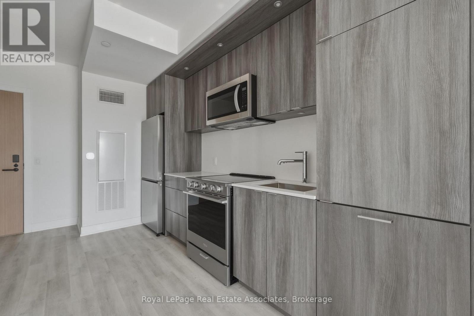 1212 - 25 Cordova Avenue, Toronto, Ontario  M9A 0E5 - Photo 5 - W13572960