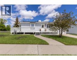 593 3 Avenue W, Cardston, Alberta