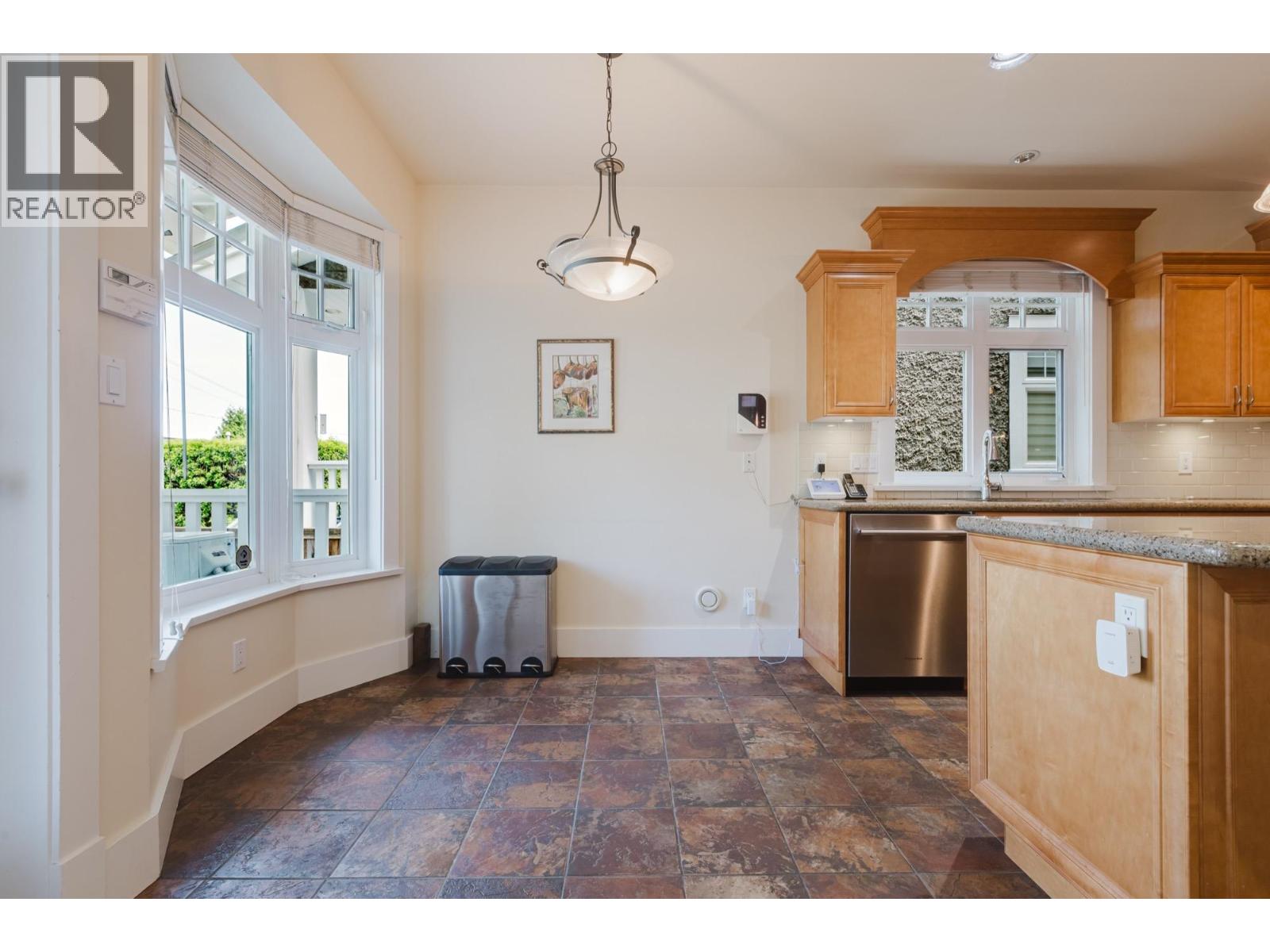 4188 Balaclava Street, Vancouver, British Columbia  V6L 2T1 - Photo 8 - R3141565